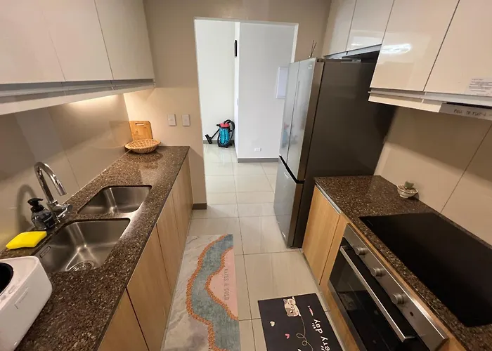 Luxury Spacious 3bedrooms With Maid's Bunkbed Massage Chair Bayview Free Pool & Parking Near Okada & Moa