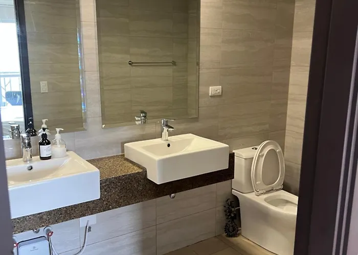 Luxury Spacious 3bedrooms With Maid's Bunkbed Massage Chair Bayview Free Pool & Parking Near Okada & Moa Apartamento