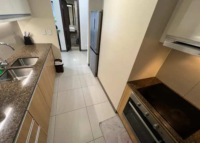 Luxury Spacious 3bedrooms With Maid's Bunkbed Massage Chair Bayview Free Pool & Parking Near Okada & Moa Apartamento Manila